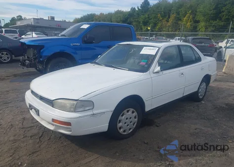 1995 Toyota Camry Le z USA, uszkodzony, nr VIN 4T1SK12E3SU569269